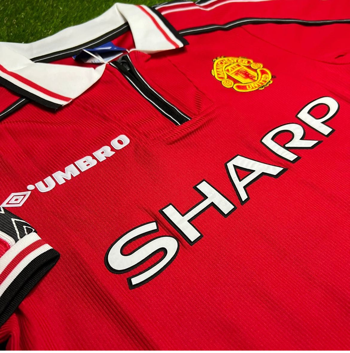 CAMISETA RETRO MANCHESTER UNITED
