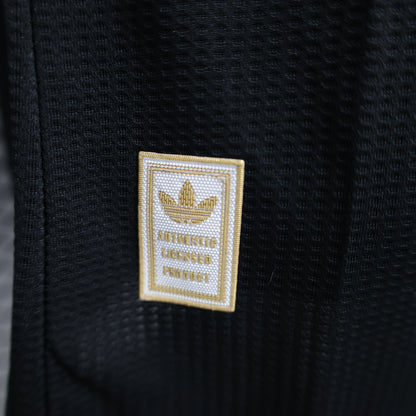 REAL MADRID EDICIÓN ESPECIAL NEGRA CLASSIC